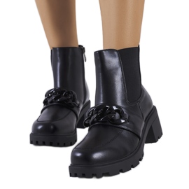 Crne gležnjače s Bilka lancem crna