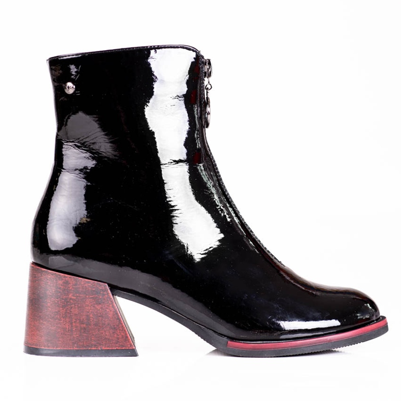 Lakirane ženske čizme s elegantnom Vinceza petom crno