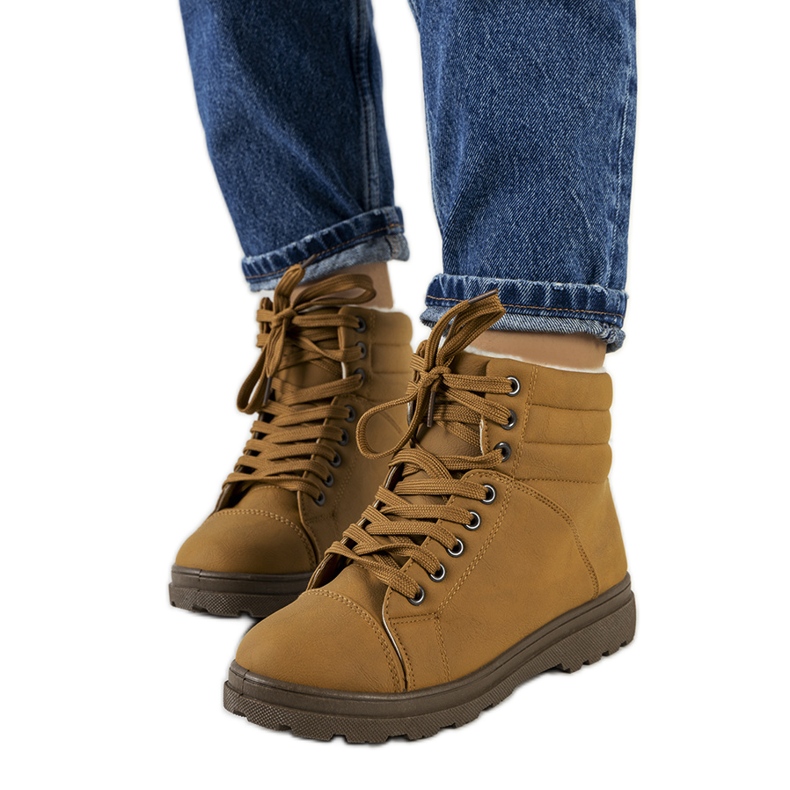 Bež izolirane čizme Wilkins