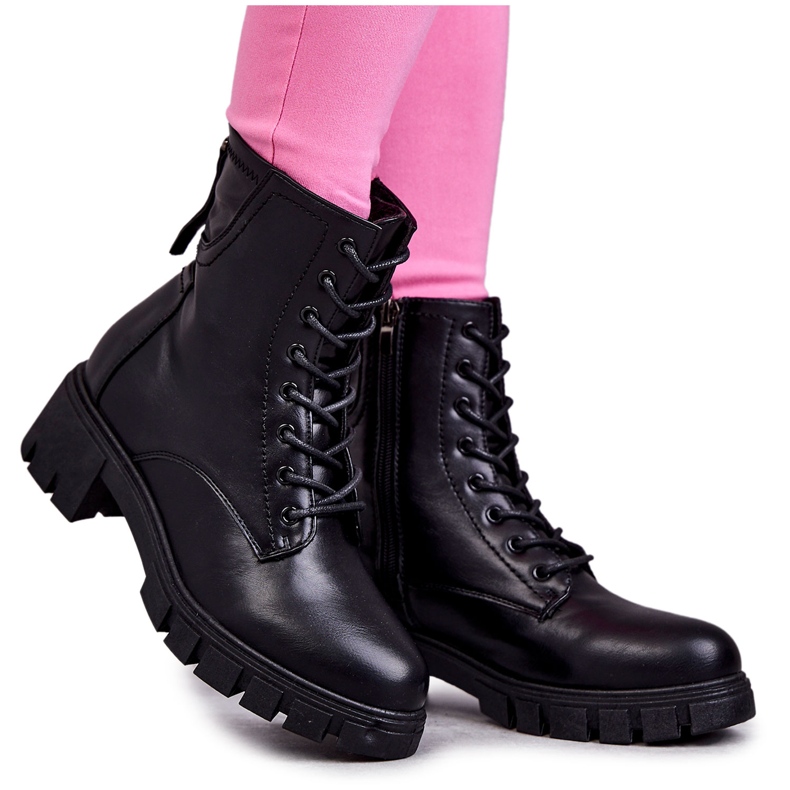 Vinceza Kožne Čizme Na Crni Tonje Zatvarač crno