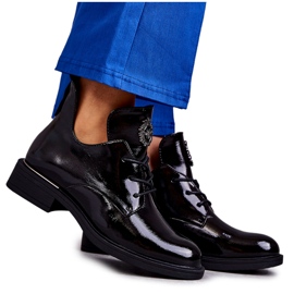 Vinceza Lakirane čizme na vezanje s izrezima crne Fabiana crna