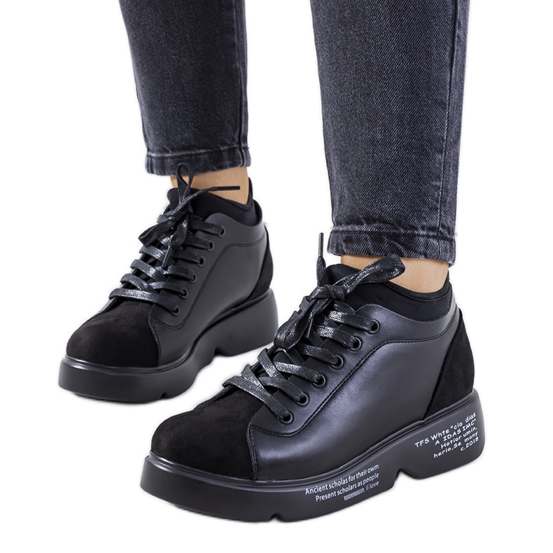 Crne tenisice s visokom petom iz Amblyja crno