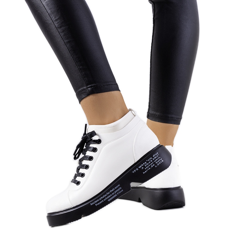 Bijele tenisice s visokom petom iz Amblyja bijela