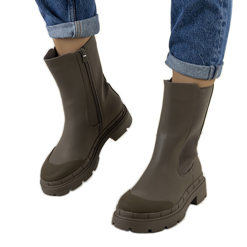 Tamno zelene matirane Antede čizme zelena