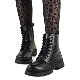 BM Crne ženske traperice iz Vistale crna