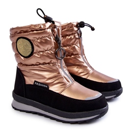 Visoke čizme za snijeg izolirane zlatnom vunom crna