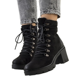 PA1 Crne čizme na stupu Langesko crna