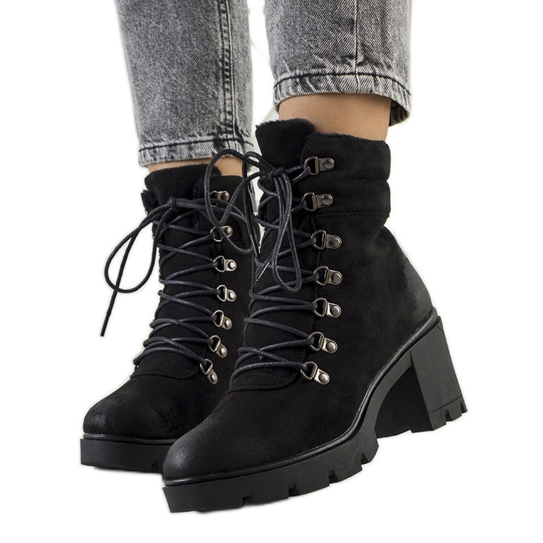 PA1 Crne čizme na stupu Langesko crno