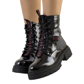 PA1 Crne lakirane čizme iz Casiesa crno