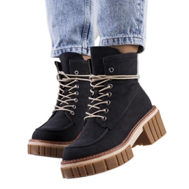 Crni lovci od Nicola crna