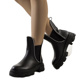 BM Crne čizme na traktorskom potplatu iz Ferma crna