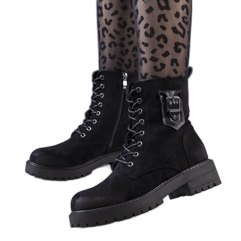 Judyni crni lovci crno