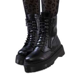 Crne izolirane čizme iz Isole crno