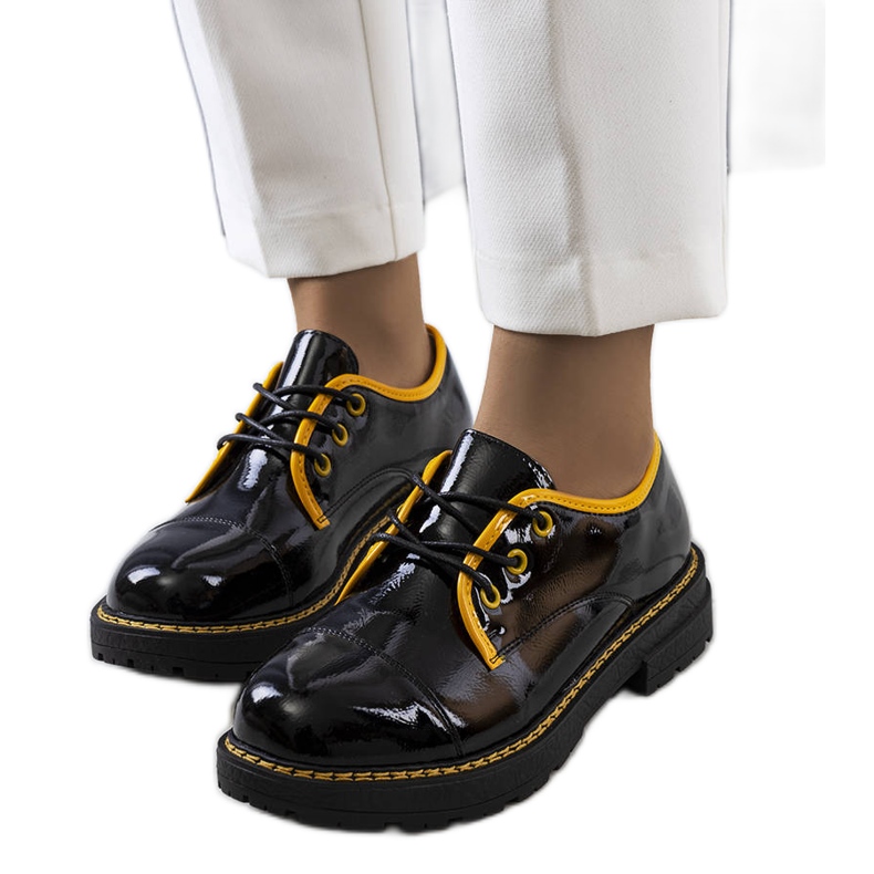 PA1 Crno-žute lakirane cipele Kuzem žuta boja