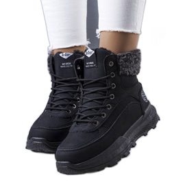 Crne izolirane čizme LCJ-22-44-1362L Lee Cooper crna
