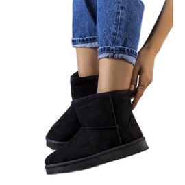 Vago crne izolirane čizme za snijeg crna