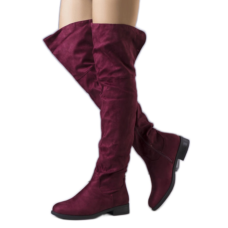 BM Maroon topli mušketiri iz Salca crvena