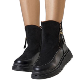 Crne izolirane čizme na platformi Niklas crna