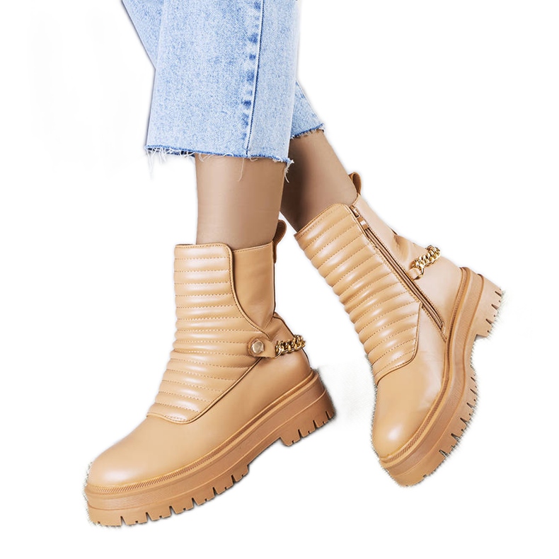 Bež izolirane čizme s Pareda lancem