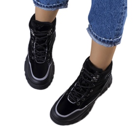 Crne izolirane čizme iz Rimua crno