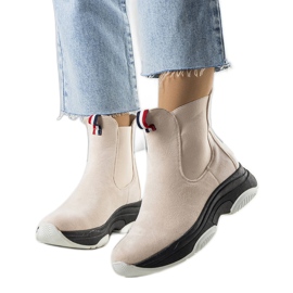 BM Takani bež izolirane čizme