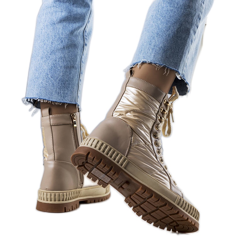 Bež izolirane čizme iz Hamine