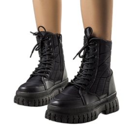 Crne izolirane čizme za snijeg od Arinne crna