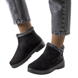 Crne izolirane čizme za snijeg s krznom marke Wren crna