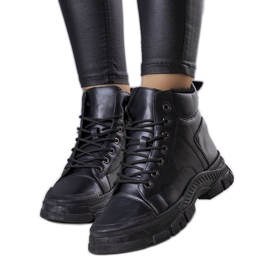 PA1 Crne izolirane čizme od Dinto crna