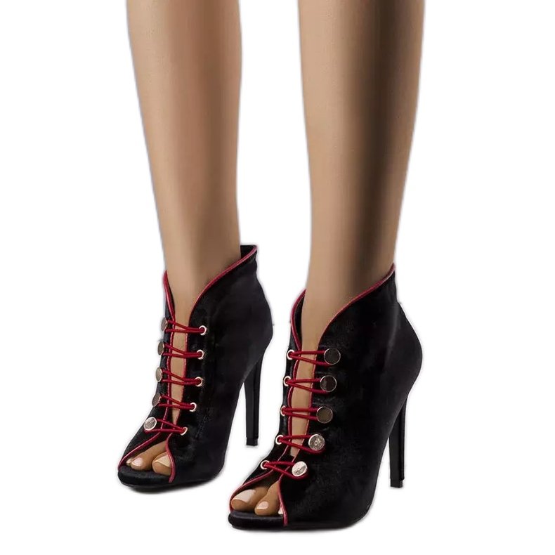 BM Crne cipele s gornjim dijelom iz Nilsija crno