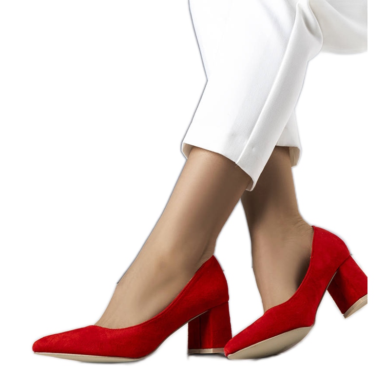 BM Crvene salonke s petom iz Sadille crvena