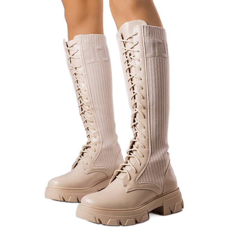 BM Montis bež čizme na vezanje