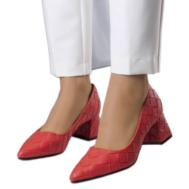 BM Crvene salonke na visoku petu iz Mignea crvena