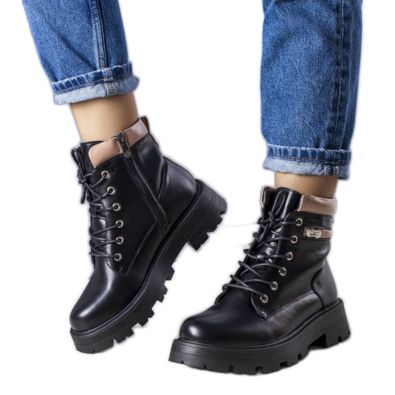 Crne izolirane čizme iz Artoisa bež