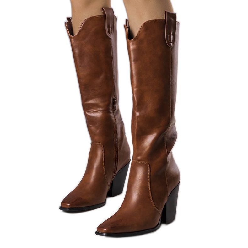 Smeđe izolirane čizme iz Seine smeđa