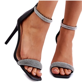 Elegantne sandale na crnu visoku petu Patricio crna