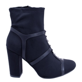 BM Shelley Black visoke pete crna