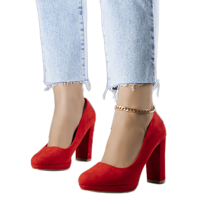 Leonardove crvene cipele s petom crvena