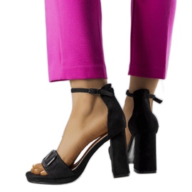 BM Crne Linda sandale s petom crna