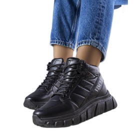 Luz crne izolirane čizme za snijeg crno