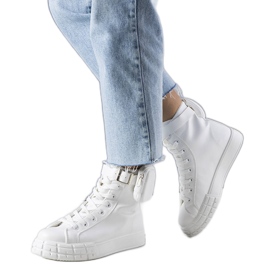 Bijele gležnjače s Willie vrećicom bijela