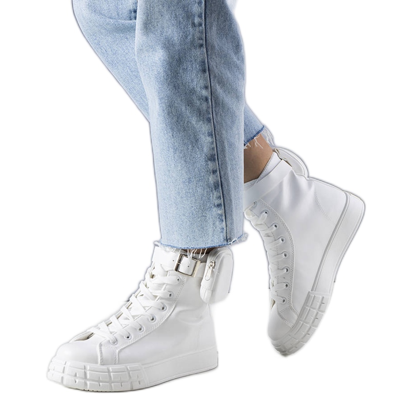 Bijele gležnjače s Willie vrećicom bijela