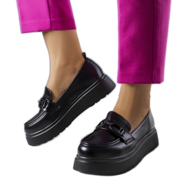 Crni gospodari ukrašeni klinom Gagnon crno