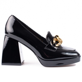 Cipele na postolju Vinceza crne crna