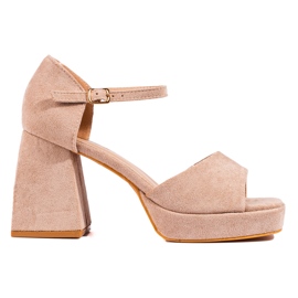 Vinceza bež sandale od brušene kože