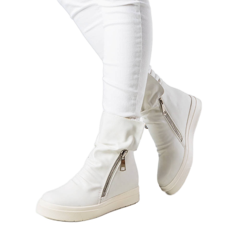 PA1 Bijele Monique čizme na klin bijela