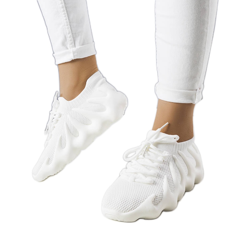 Bijele prozračne tenisice marke Muriel bijela