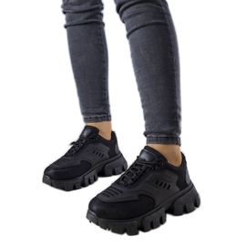 BM Crne tenisice na masivnom Inez potplatu crna