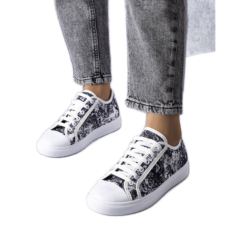 Bijelo-crne tekstilne tenisice iz Aucoina bijela