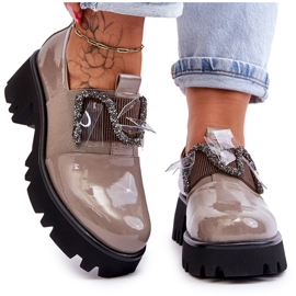 S.Barski Lakirane cipele s ornamentima Siva Keily